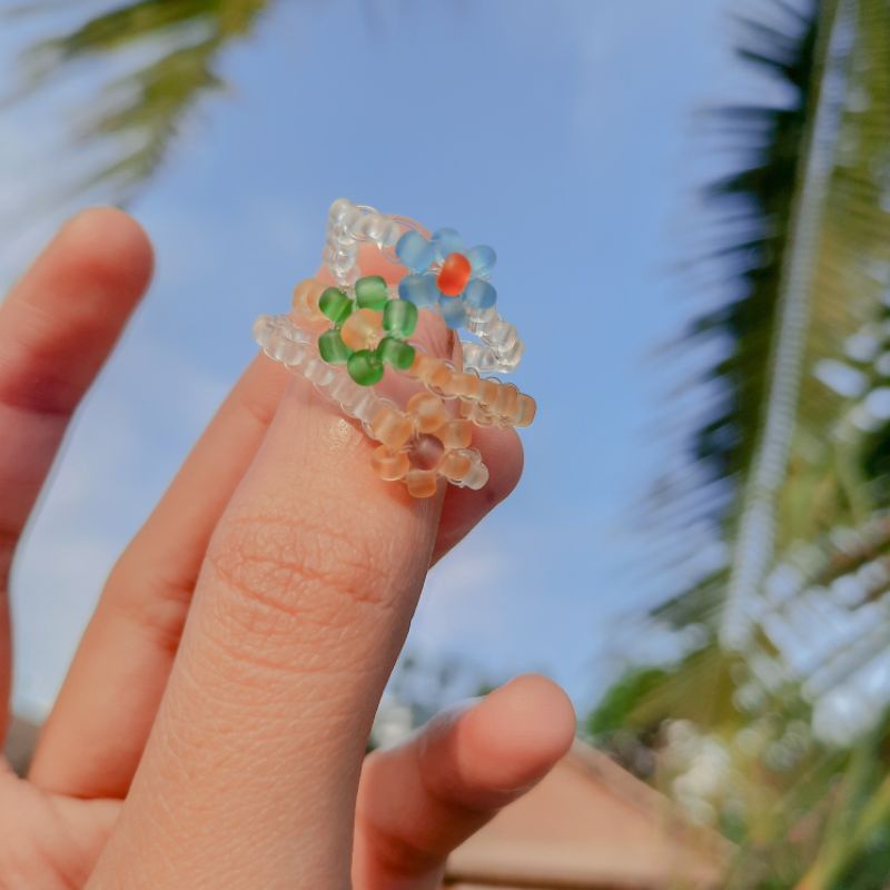 daisy matte beads ring