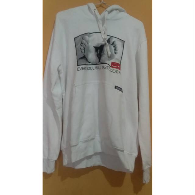 Sweter islami