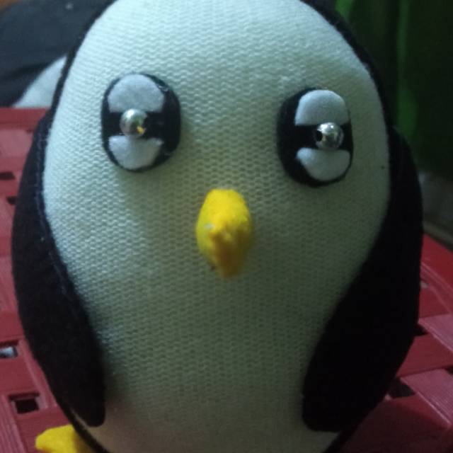 Boneka imut berkarakter,