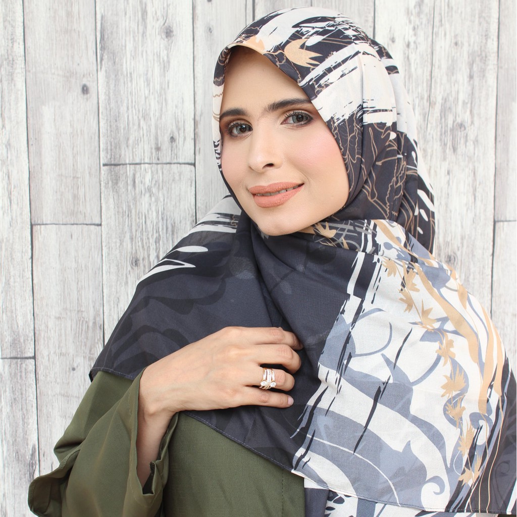 MUSAMMA SQUARE HIJAB A-7
