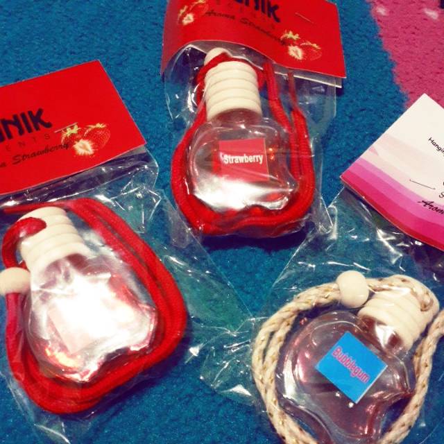 Hanging parfume