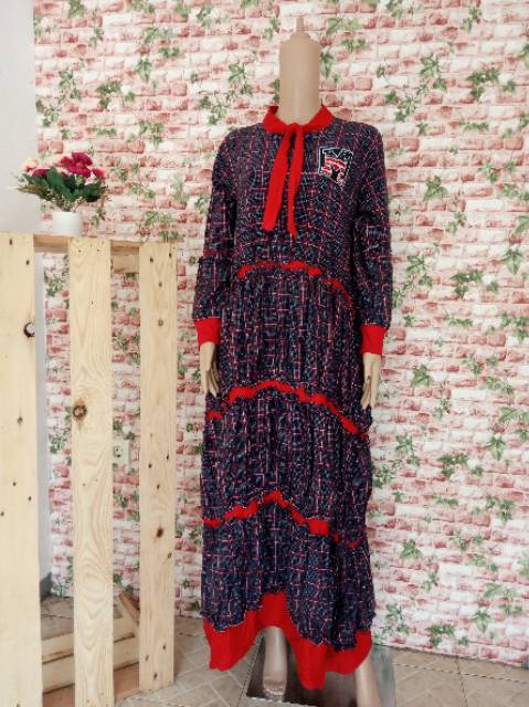 Katun Semi Woll Kotak