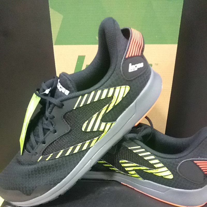running shoes legas