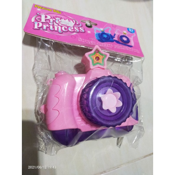Mainan kamera anak