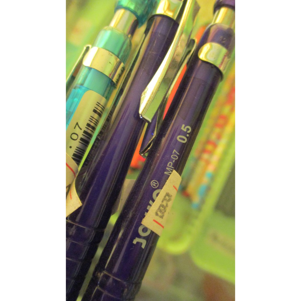 Pensil Mekanik dan Refill