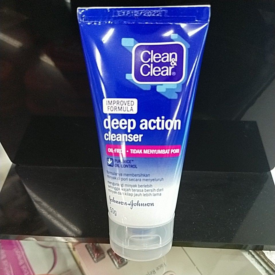 Clean&clear deep action cleanser