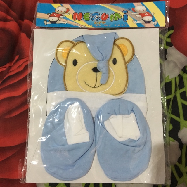 SEPATU & TOPI BAYI
