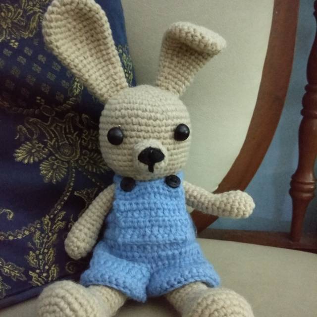 boneka  kelinci