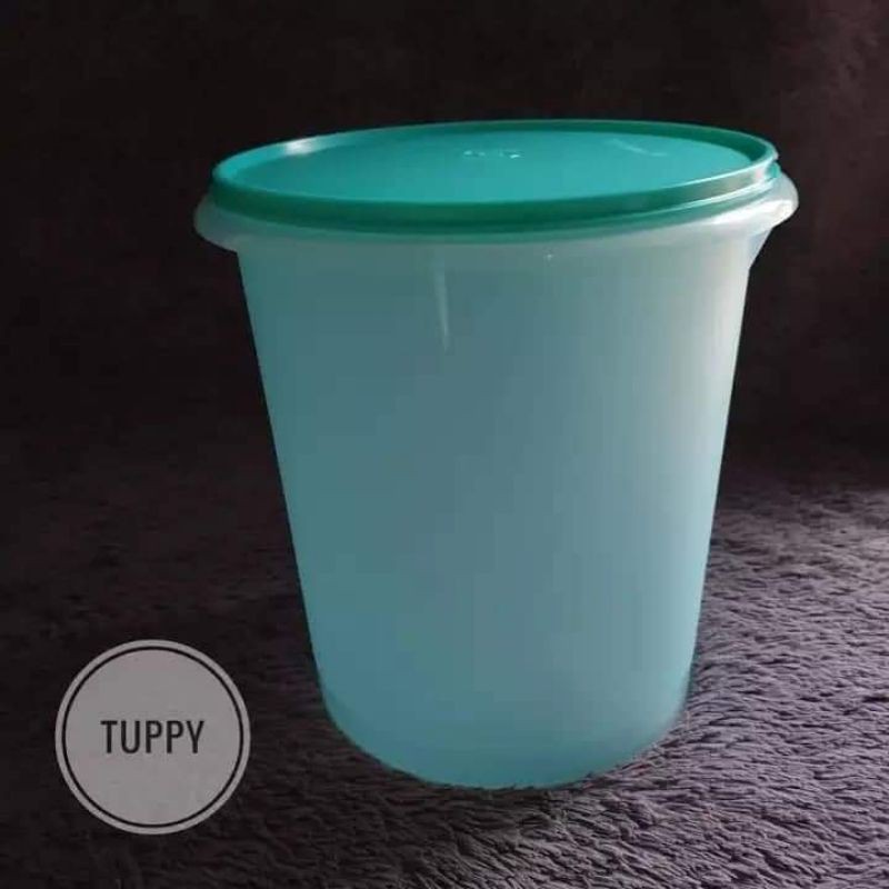 Giant canister
