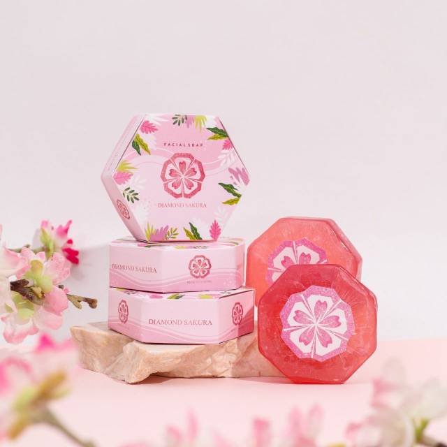DIAMOND SAKURA SOAP