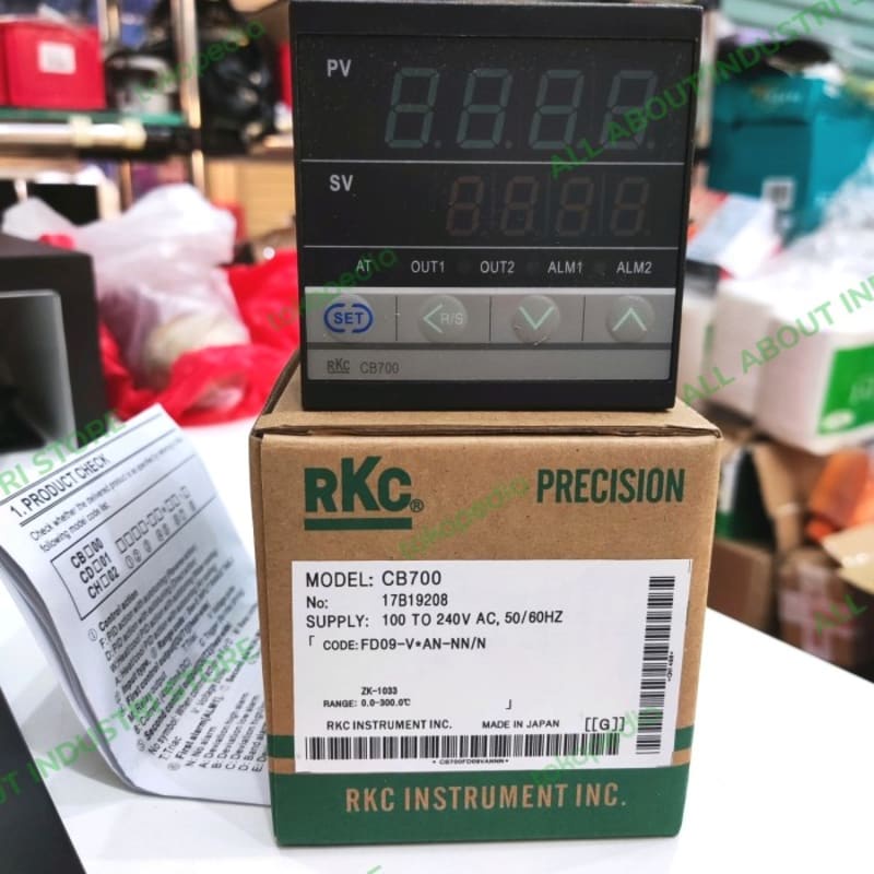 Temperature Controller RKC CB700 FD09-V*AN-NN/N 300C cb700 cb 700