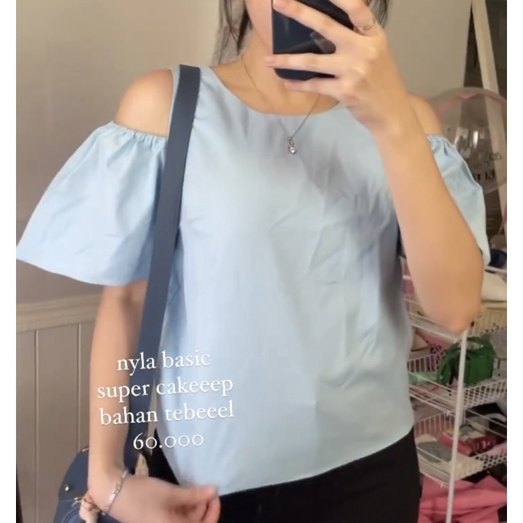 nyla basic blouse baby blue sky sabrina