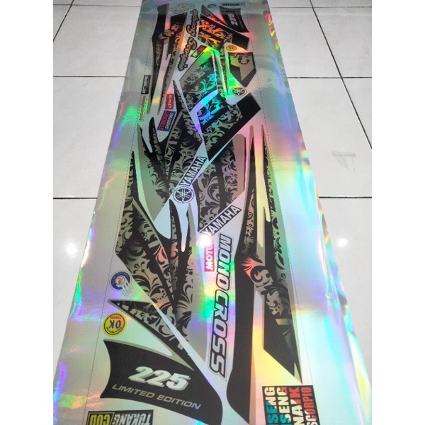 stiker scorpio steko motif bunga