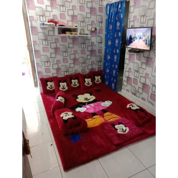 Karpet karakter Mickey mouse