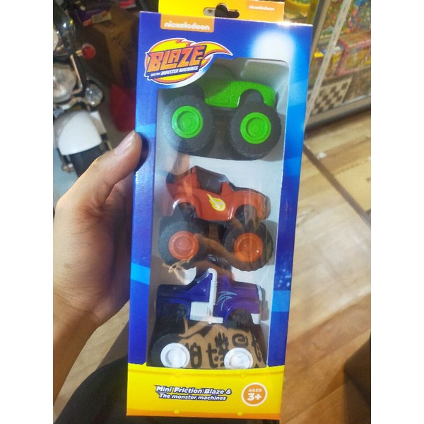 mobil mainan blaze 3pcs