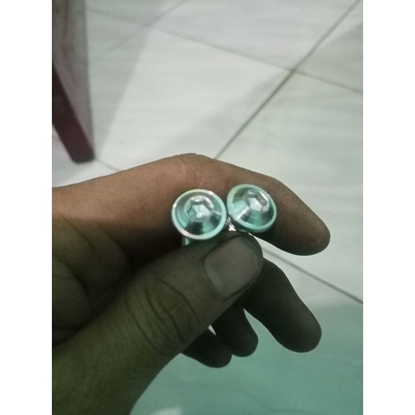 custom baut stainless grade 304
