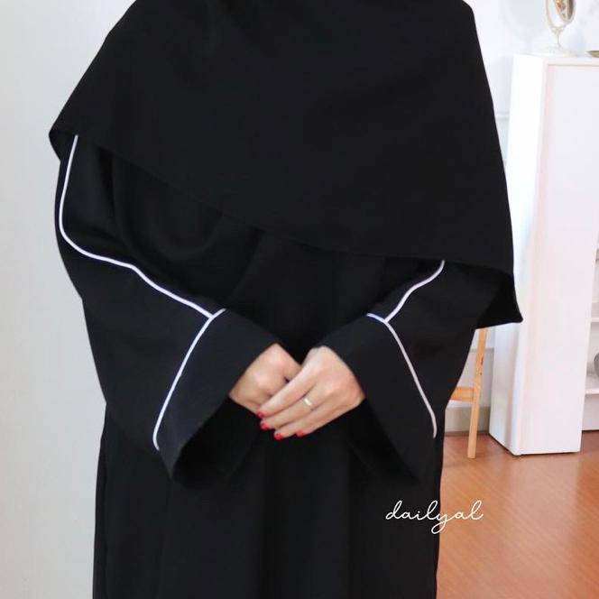 Malika Abaya Jet Bla