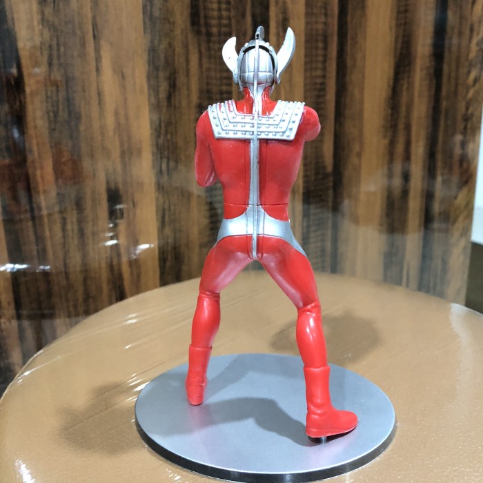 action figure ultraman taro attack