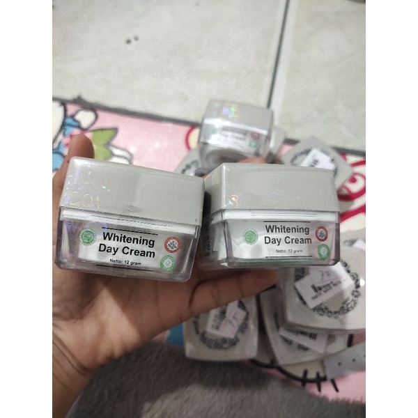 Ms glow whetening day cream