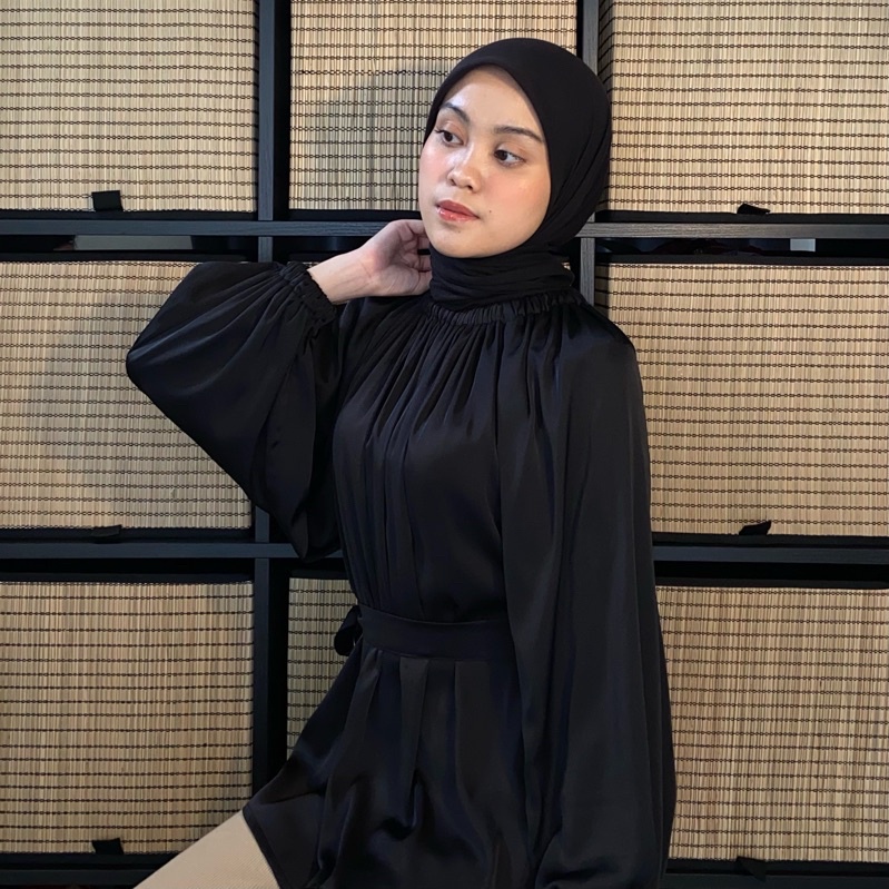 STYLISH MODERN!! Cerise Blouse