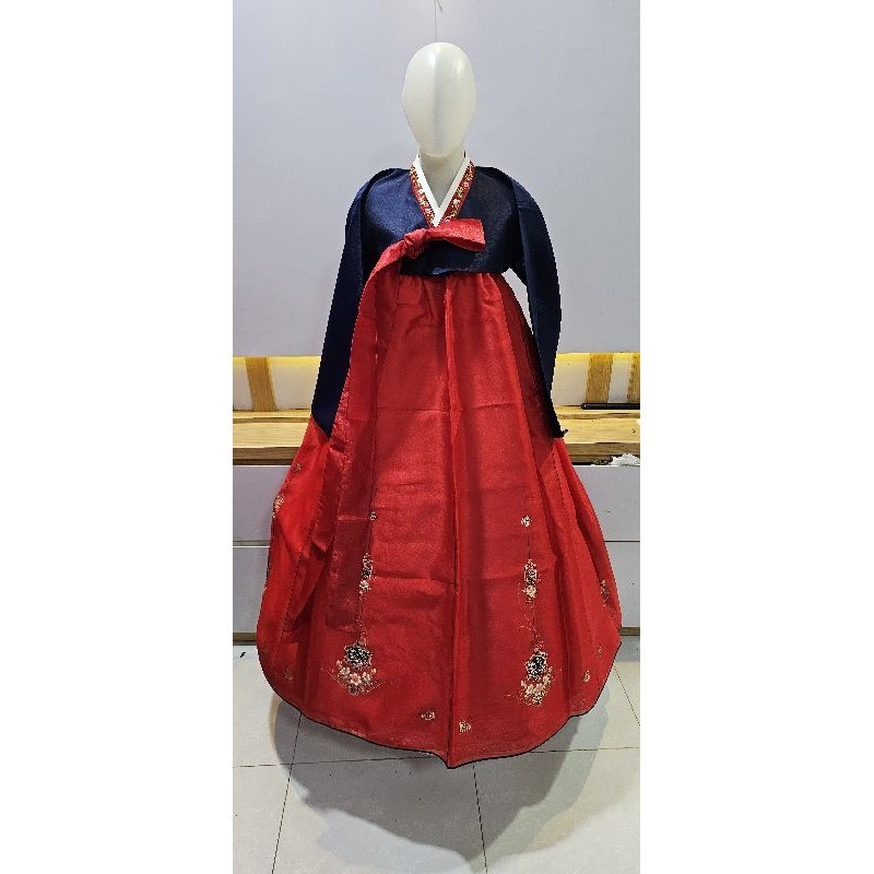 hanbok merah