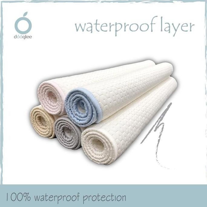 BEBAS ONGKIR - Dooglee Waterproof Layer - Size SMALL