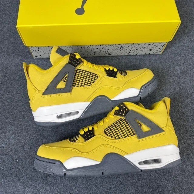 AJ 4 Retro Lightning (2021)