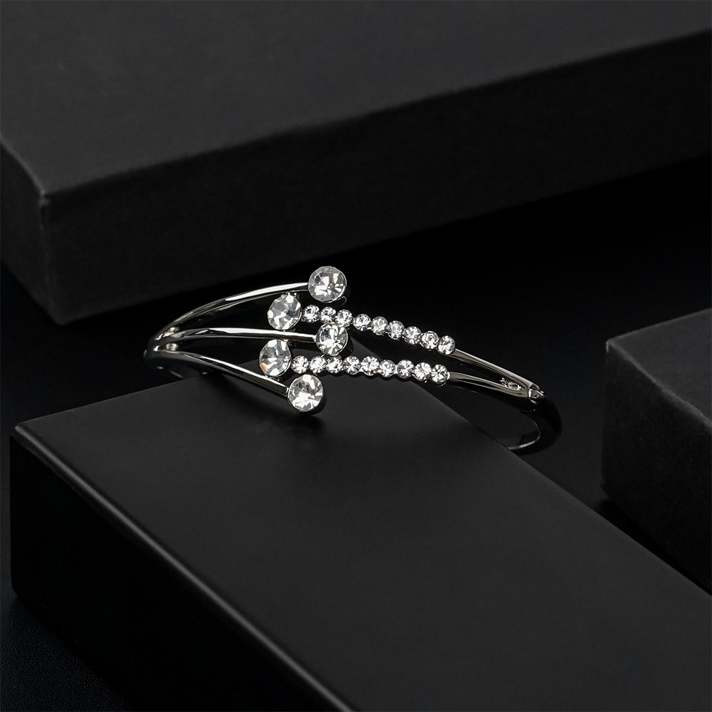 Glamorousky Elegant Bangle with Silver Austrian Element Crystal GID1000000630