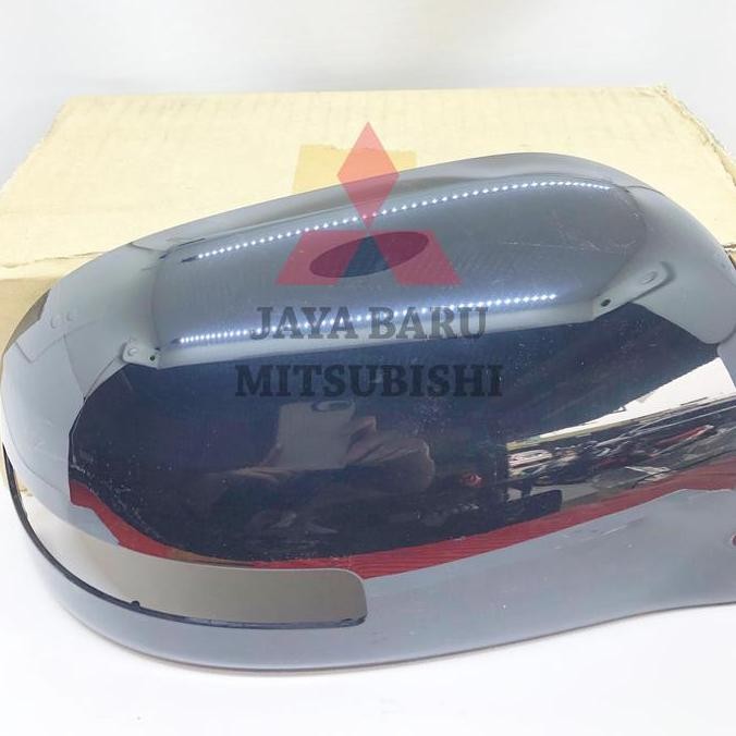 Cover Spion Outlander Asli