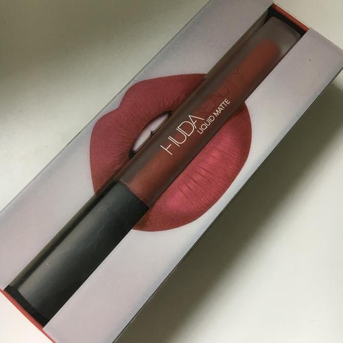 HUDA BEAUTY LIQUID MATTE