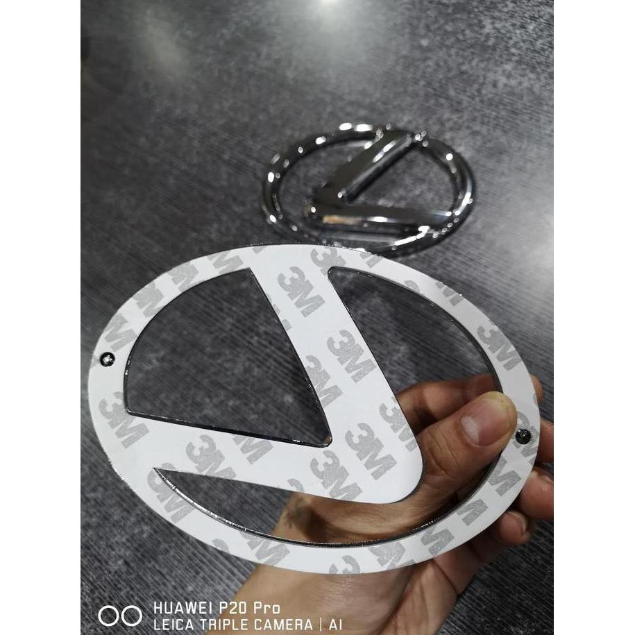 Emblem Toyota Lexus