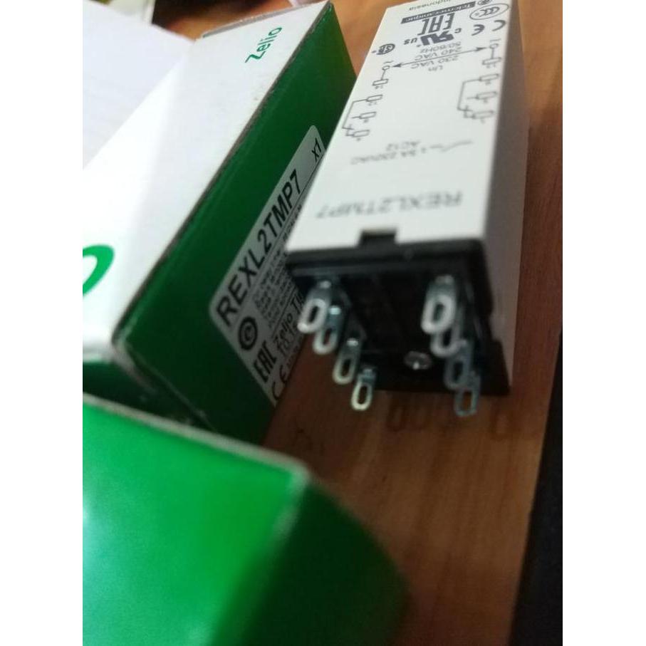 ZELIO TIME RELAY REXL2TMP7 SCHNEIDER
