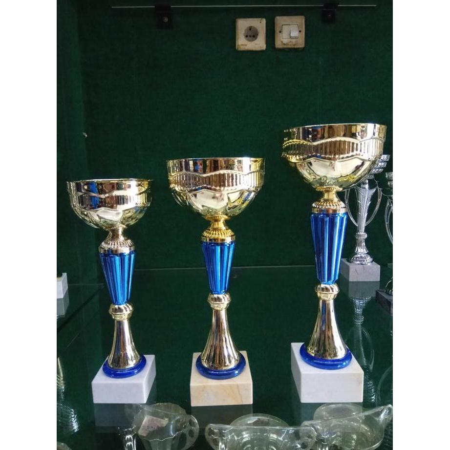 PIALA TROPHY KUNINGAN CAWAN