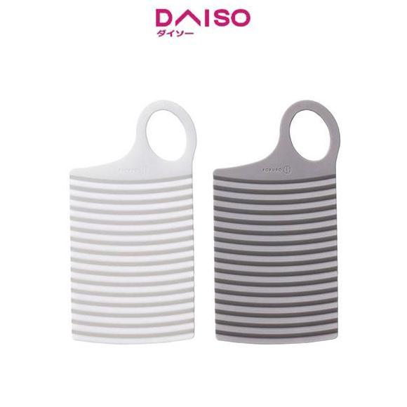 Daiso Bendable Washboard small