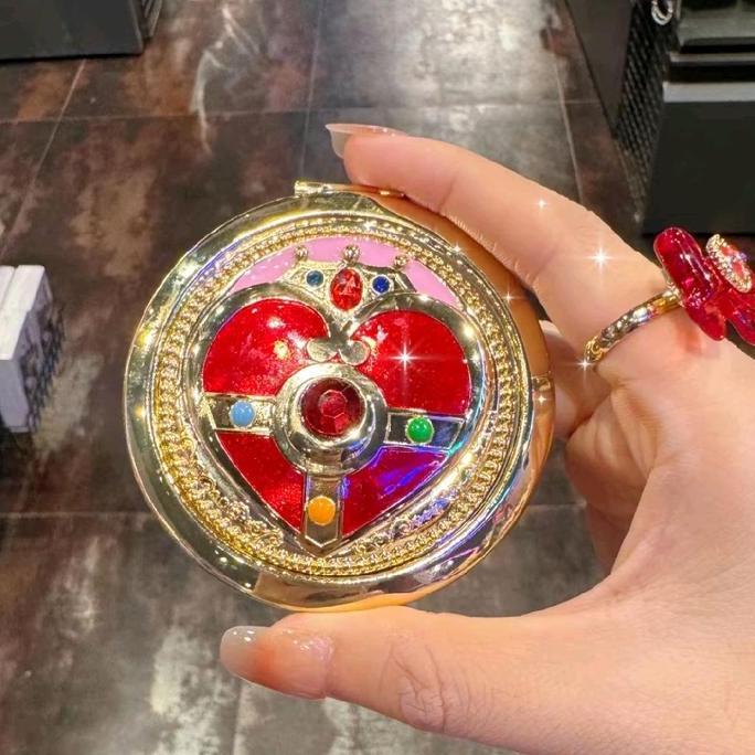kaca cermin sailor moon cosmic heart