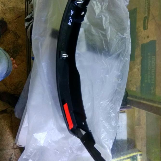 Fender Bemper Belakang Ignis