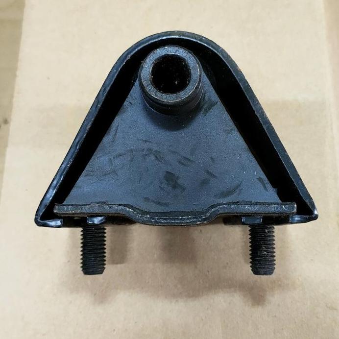 Ready !!! engine mounting kanan cherokee XJ 2500 CC