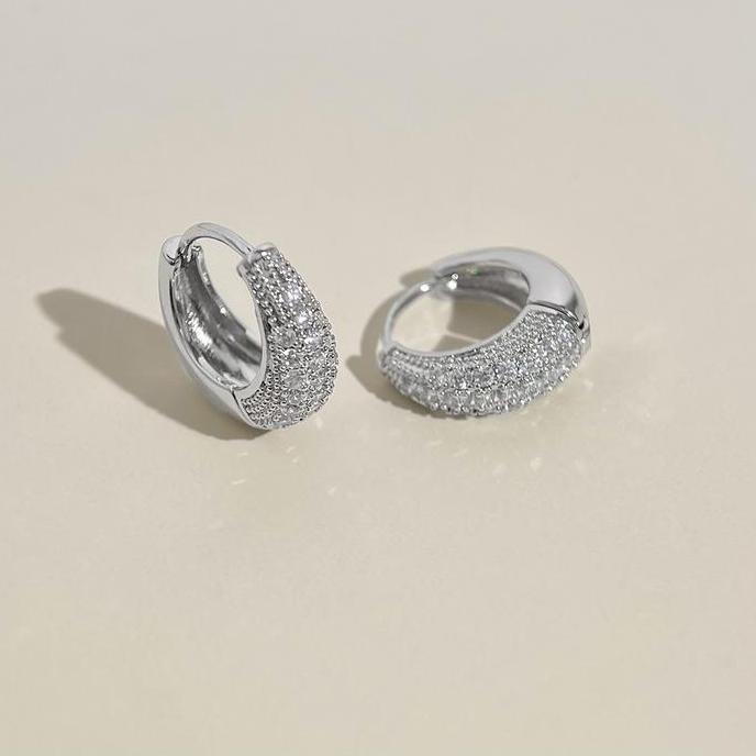 Heys- Emlys.Studio - Kendra Earing - Anting Meh Elegant