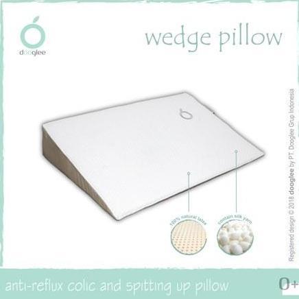 Promo Dooglee Wedge Pillow & Case Cod