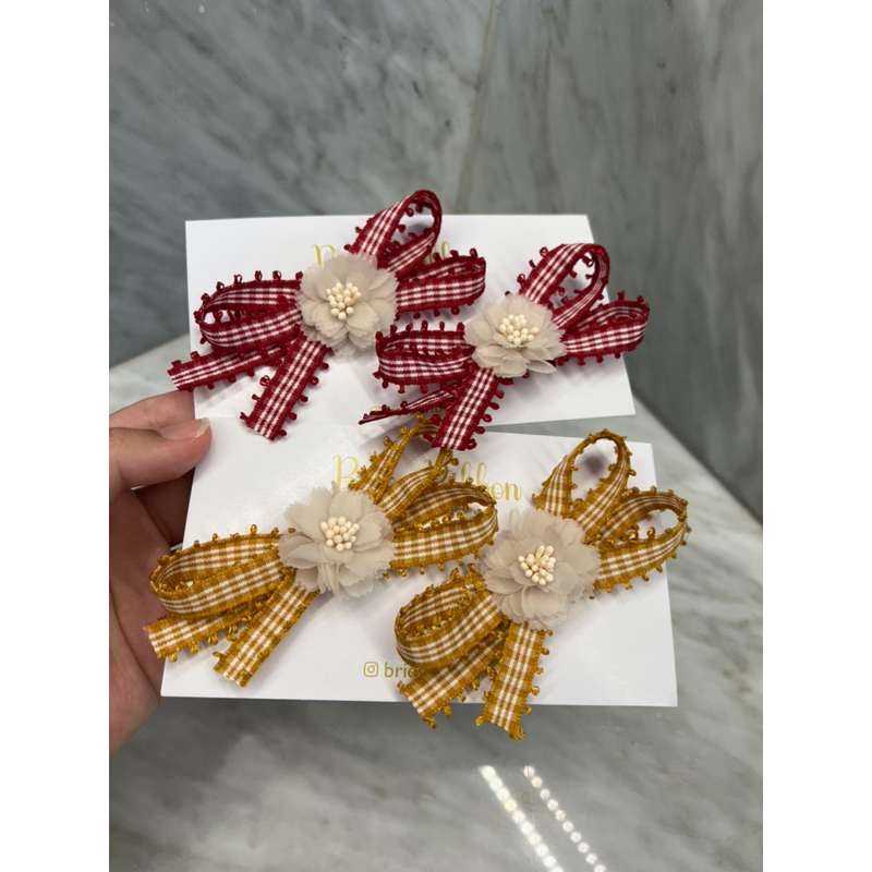 hairpin pair mini flower