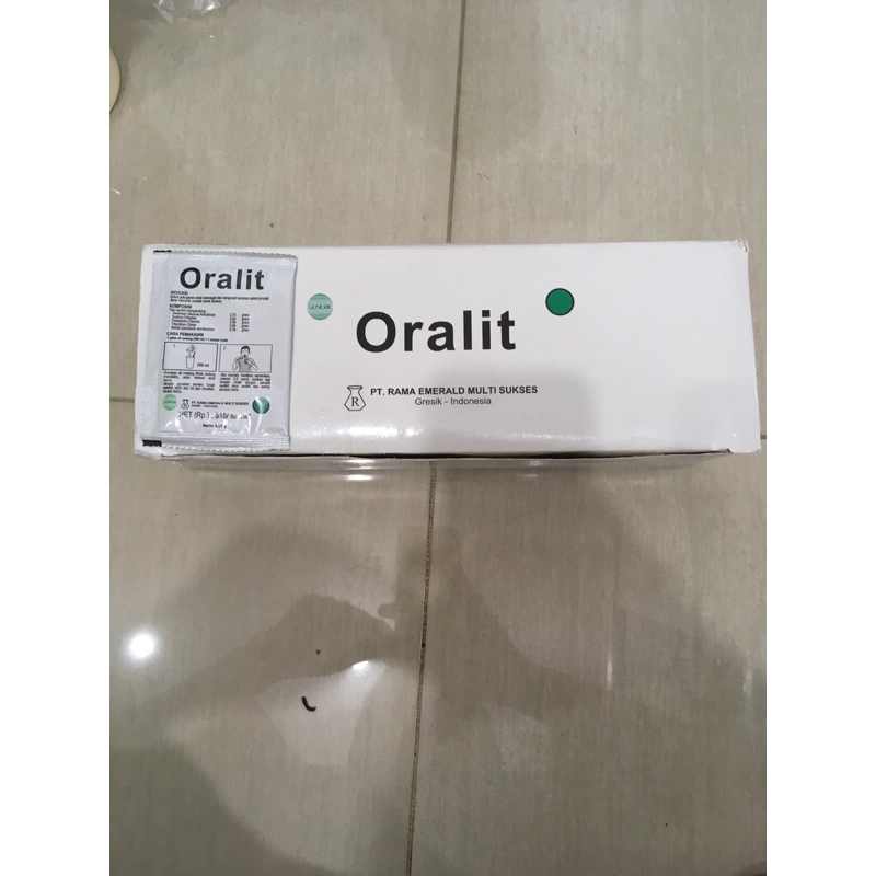 Oralit 1 sachet -