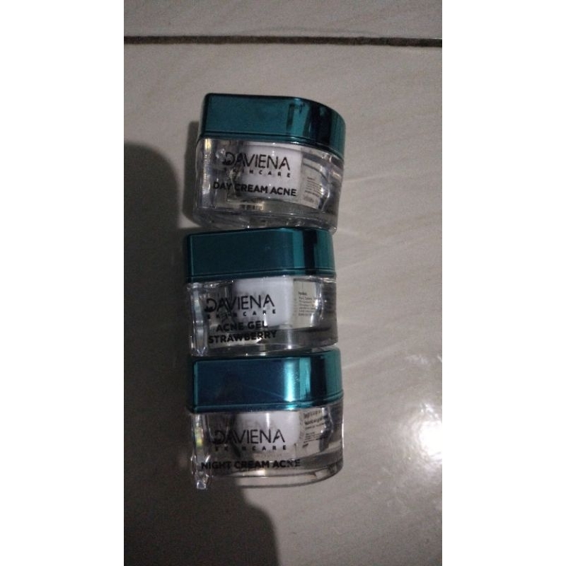 Daviena Skincare
