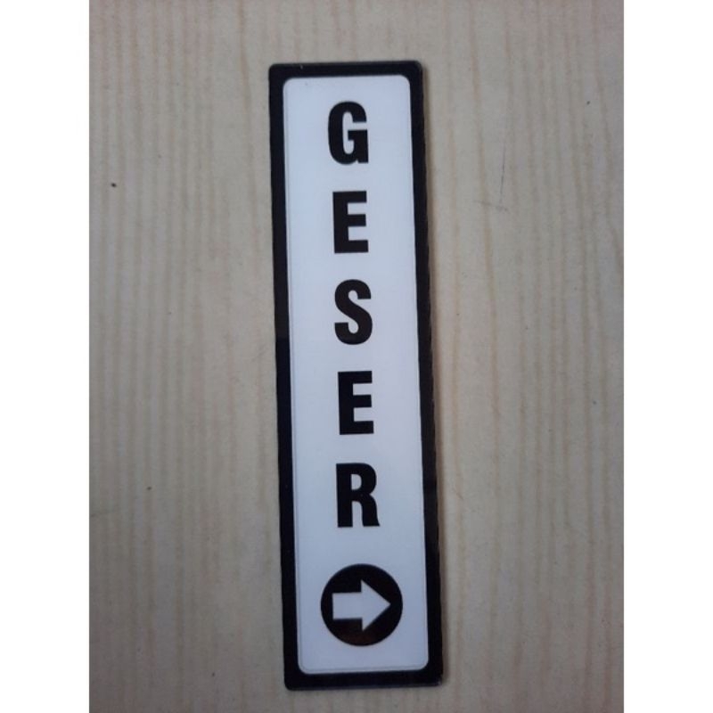 Akrilik Pintu Geser