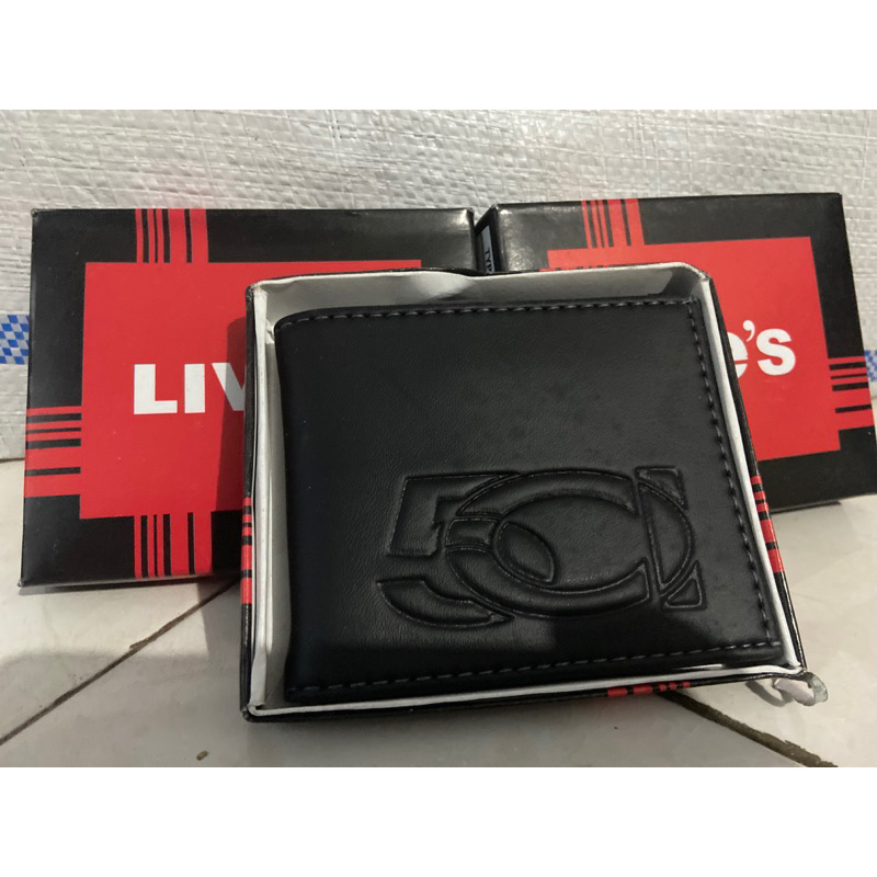 Dompet murcee