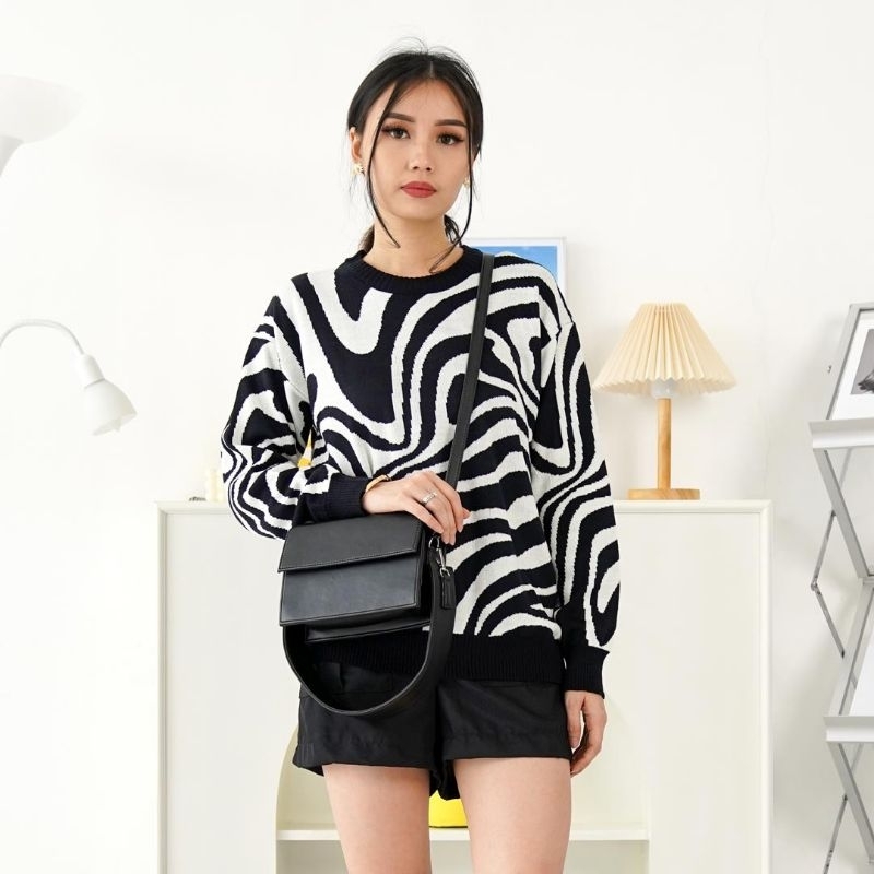 Dellia Sweater Rajut