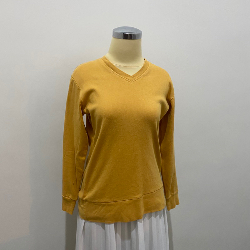 Preloved Sweater