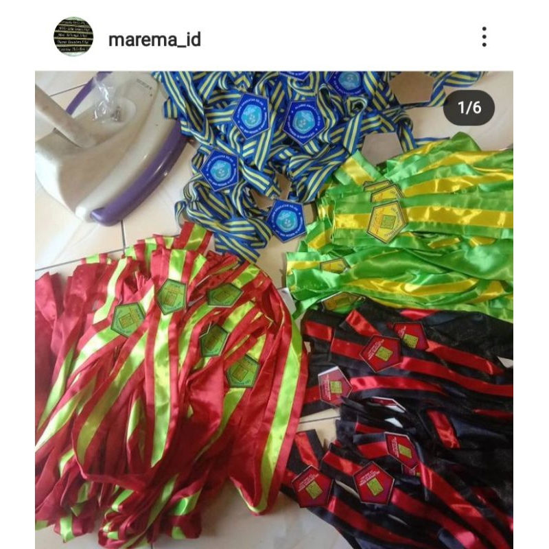 Pin/Gordon/Pin. Medali Akrilik