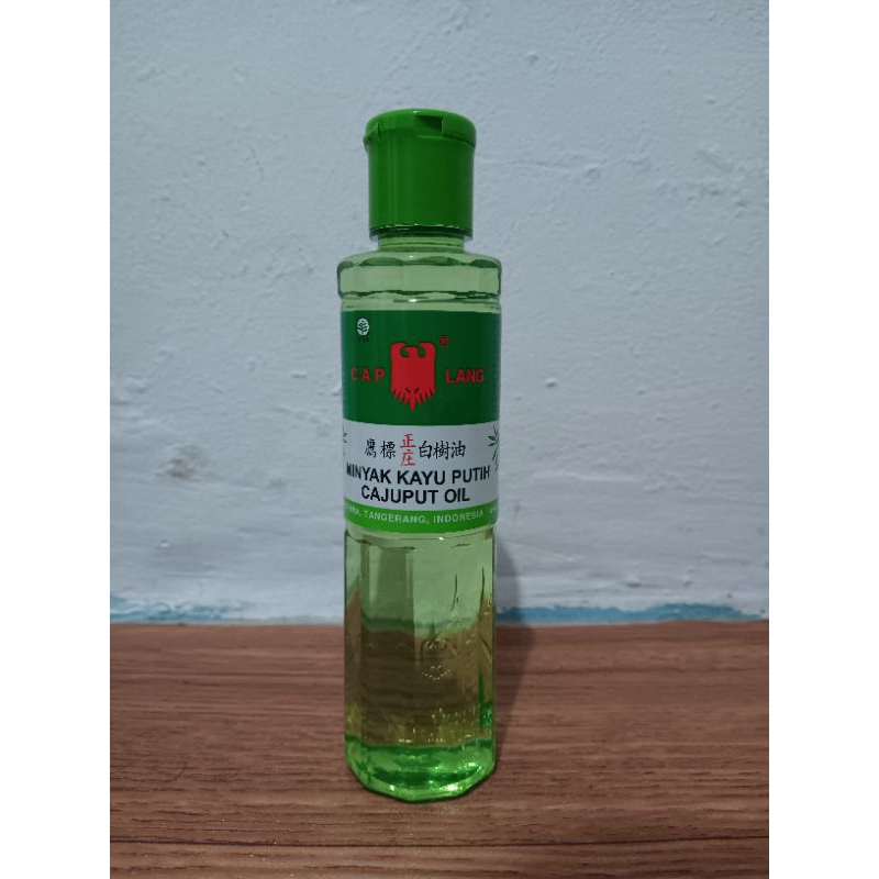 Minyak Kayu Putih Cap Lang 210 ml