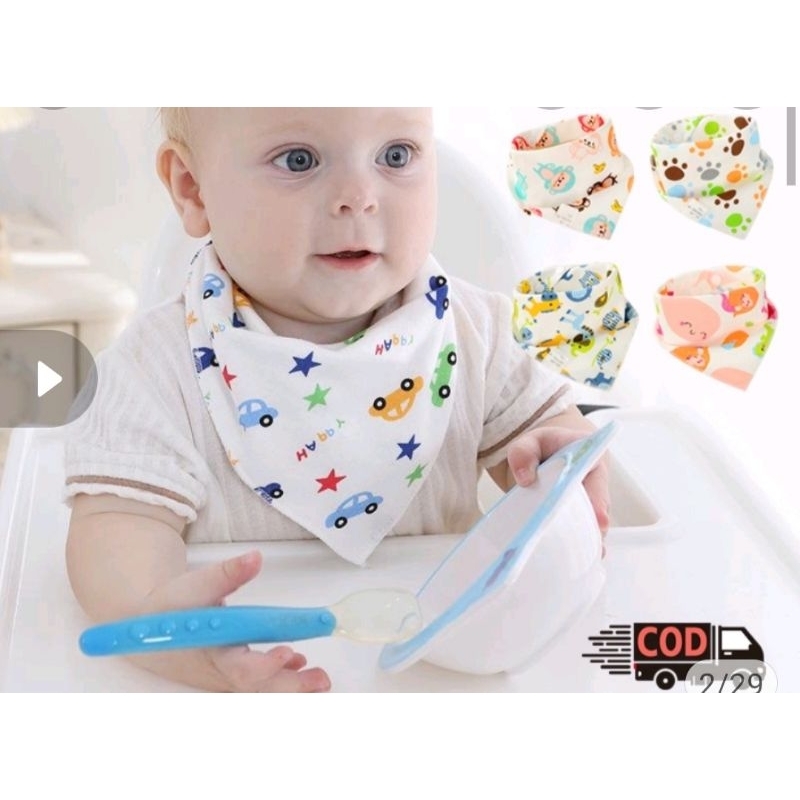Celemek / Slabber Segitiga Baby