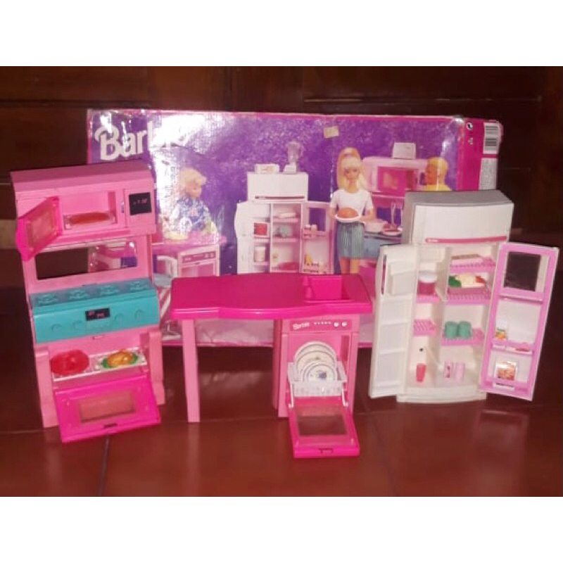 Vintage Barbie kitchen set rare!